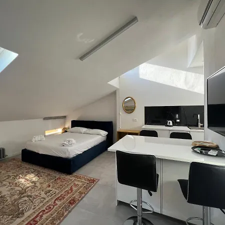 Casa Cielo Universitas